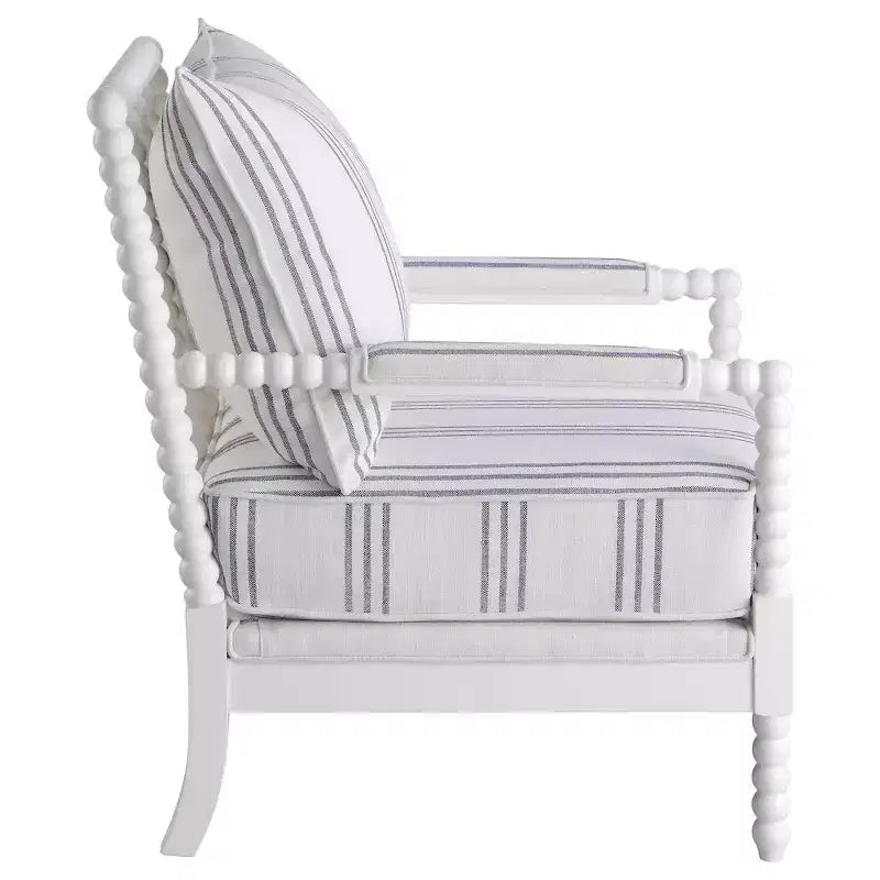 Poltrona accentato Bobbin imbottita bianca e blu marino